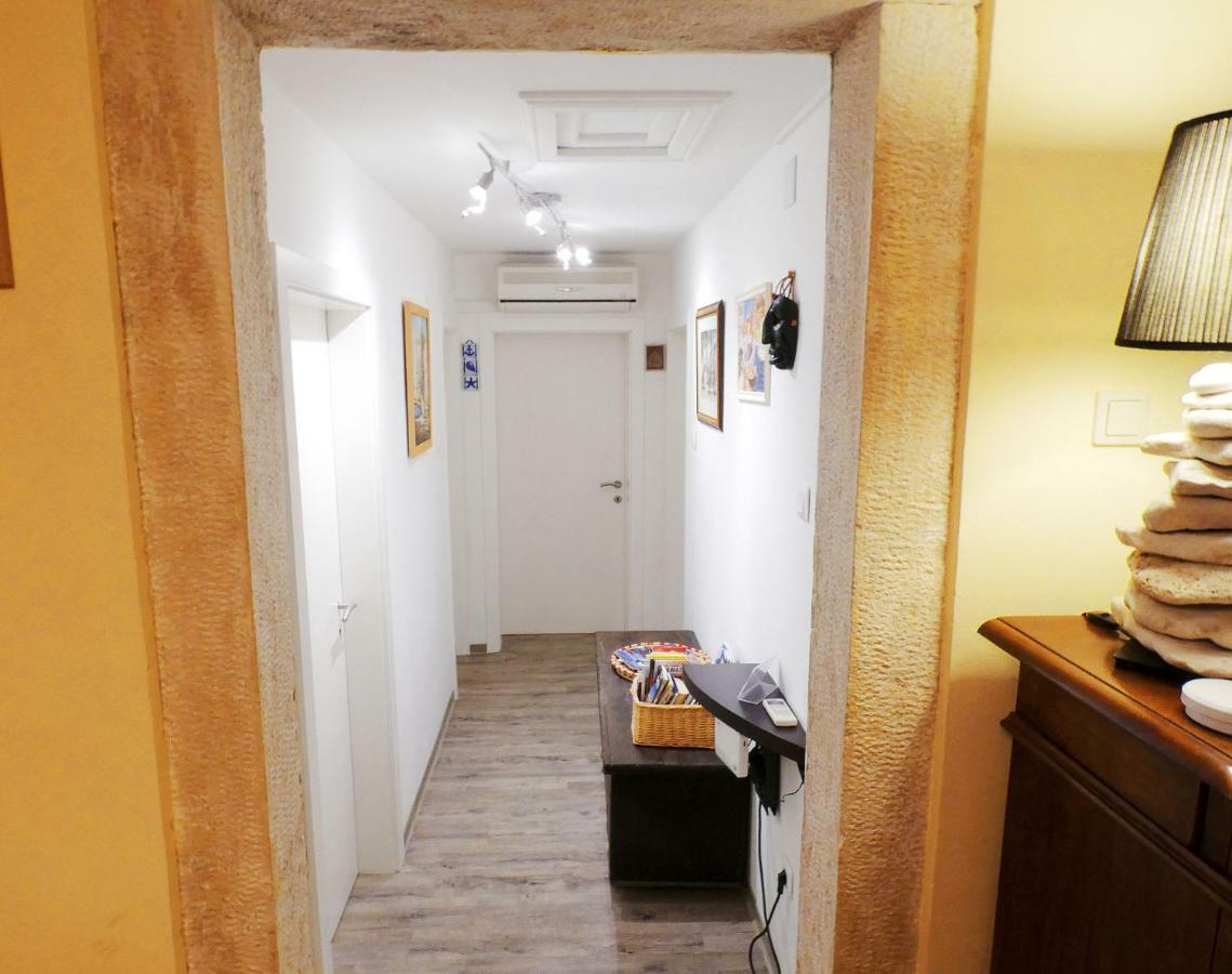 App Milija Apartment Ровин Екстериор снимка