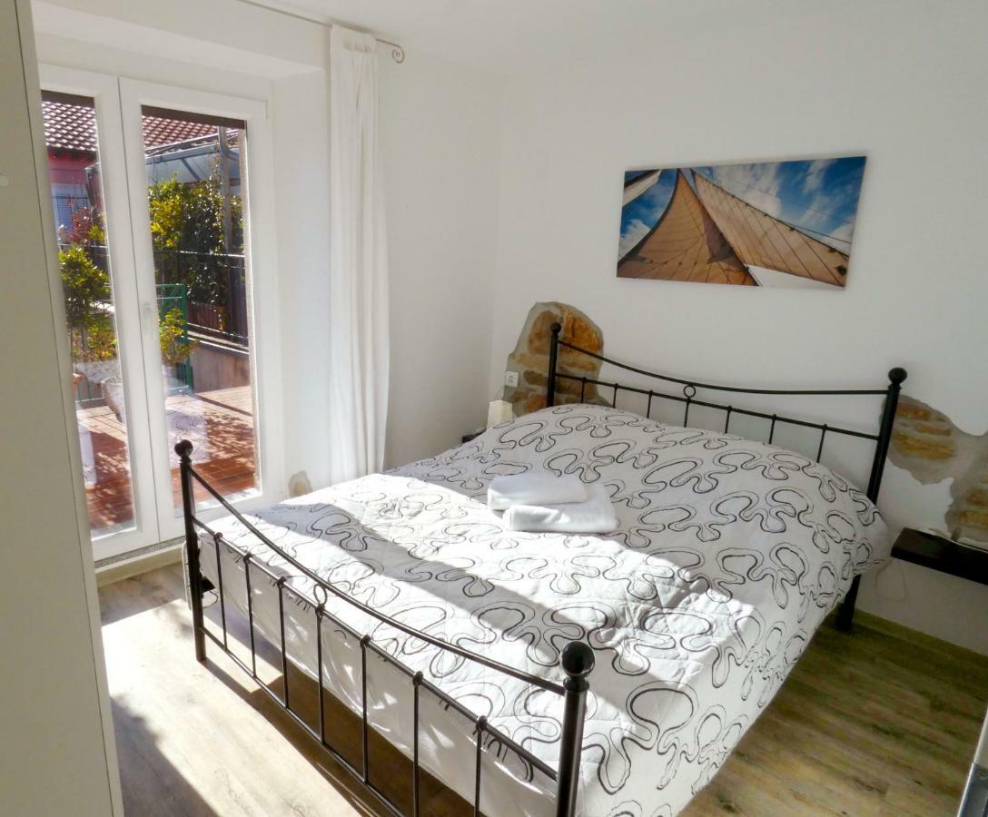 App Milija Apartment Ровин Екстериор снимка
