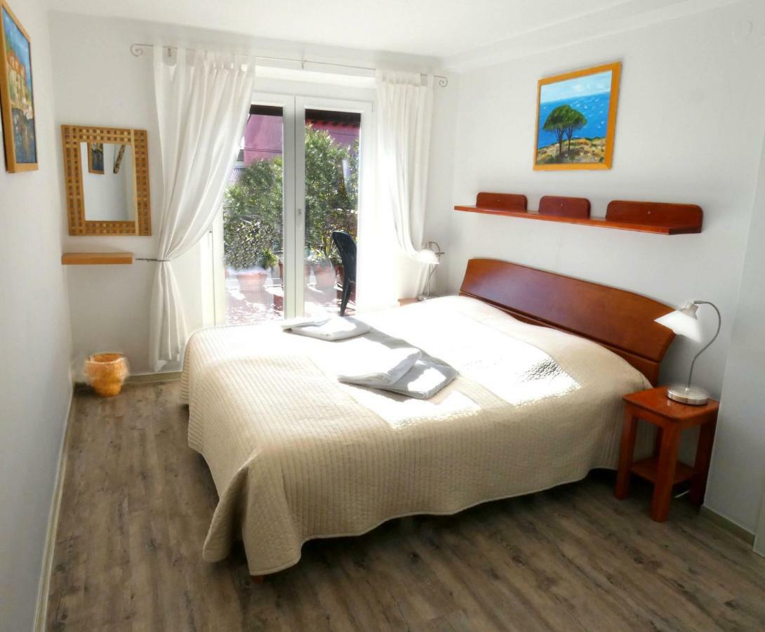 App Milija Apartment Ровин Екстериор снимка